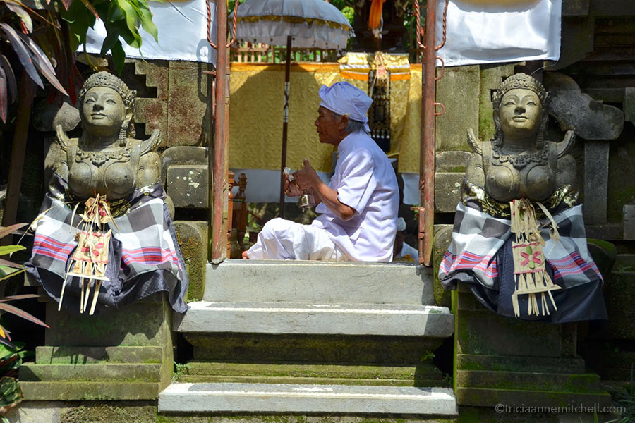 Ketut Liyer home in Bali Eat Pray Love guru / medicine man Ketut Liyer leads a ceremony at his home in Ubud, on the island of Bali.