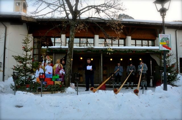 Alphornists play in Oberammergau, Germany