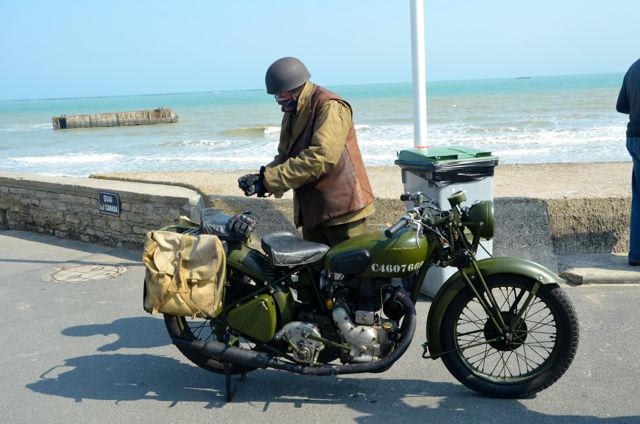 dday2013motorcyclearromanches