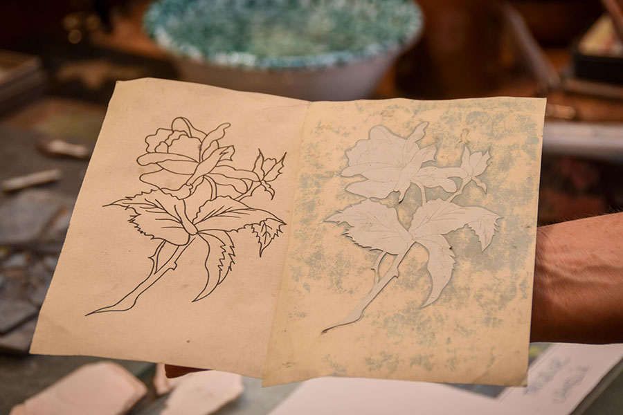 A sketch of a flower drawn onto "cartoon" paper — one step in the process of making artwork via the Florentine marquetry (Florentine mosaic) technique.